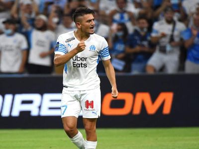 Fransa Cengiz Ünder’i konuşuyor: Lionel Messi ile yarışıyor
