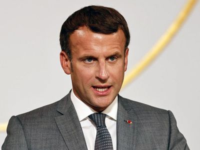 Fransa Cumhurbaşkanı Macron'a Yumurtalı Saldırı!