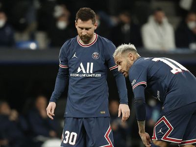 Fransa Ligue 1'de yılın 11'inde Lionel Messi ve Neymar yer almadı!