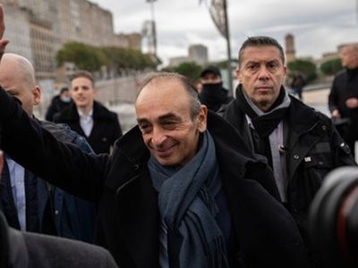 Fransa’da Irkçı Cumhurbaşkanı Adayından Bir Skandal Daha!