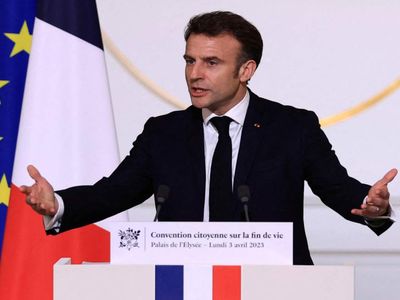 Fransa’da Macron’u üzen haber: Anketler yükselişi doğruladı