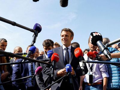 Fransa'da seçim sonuçlandı: Emmanuel Macron tekrardan galip!