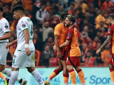 Fransız basını Icardi’ye hayran kaldı: Maça damgasını vurdu