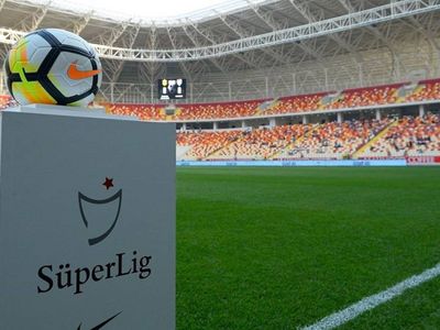 Futbol severlerin merak ettiği soru: Süper Lig ne zaman başlayacak? Süper Lig yeni sezon ilk hafta programı belli oldu mu?