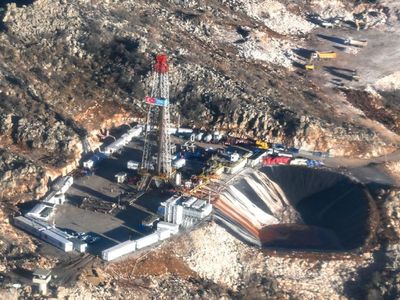 Gabar petrolle dolup taşıyor: Bakan Bayraktar yeni hedefi açıkladı