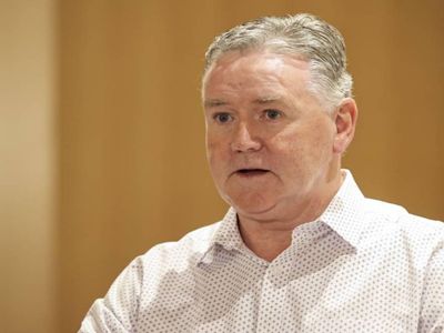 Galatasaray-Antalyaspor maçı yorumu ortalığı karıştırdı: Hakem hocası Hugh Dallas kimdir?