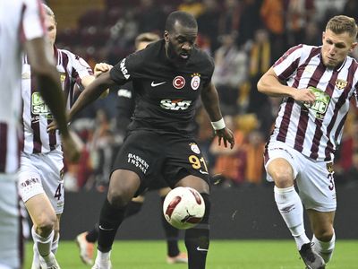 Galatasaray Bandırmaspor'u üçledi: Kupada rahat turladı