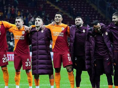 Galatasaray, Barcelona ile UEFA Avrupa Ligi'nde oynayacakları maç öncesi taraftarlarına uyarılarda bulundu!