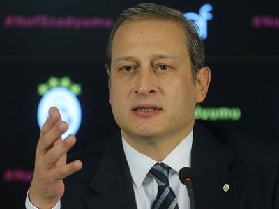 Galatasaray Başkanı Burak Elmas, kulüpte uğur getirdiği düşünülen Simba isimli kediyi gönderdi!