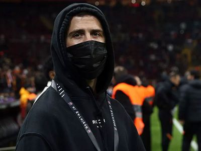 Galatasaray - Beşiktaş derbisinde sahada yer alamayan Miralem Pjanic'ten dikkat çeken paylaşım geldi!