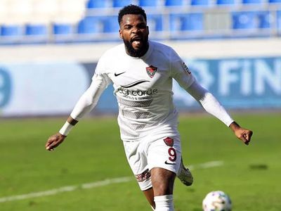 Galatasaray Boupendza İçin Harekete Geçti