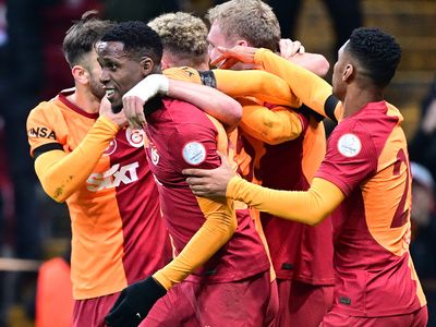 Galatasaray çizgiyi bozmadı: Kayserispor'u evinde mağlup etti