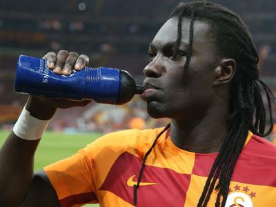 Galatasaray Dışında Oynamam Diyen Gomis: Beşiktaş ve Fenerbahçe'yi Geri Çeviremem