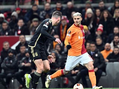 Galatasaray evinde avantajı cebine koydu: Sparta Prag'ı mağlup etti