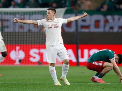 Galatasaray FIFA’lık olabilir: Yıldız oyuncunun eski kulübü şikayet etti