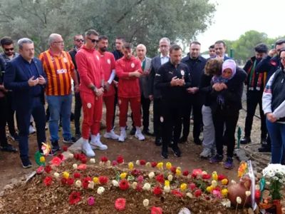 Galatasaray heyeti, Yiğit Kurt'un mezarını ziyaret etti