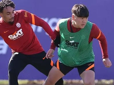 Galatasaray İdmanına Beknaz Almazbekov Katıldı!