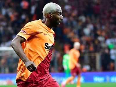 Galatasaray ile Adana Demirspor arasında oynanan Süper Lig mücadelesi sonrası Levent Tüzemen maçı değerlendirdi!