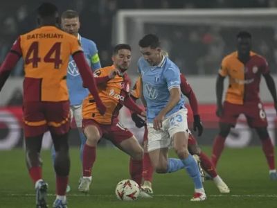 Galatasaray İsveç'te 90+2 golüyle 1 puana razı oldu