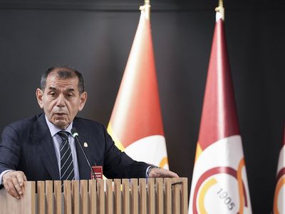 Galatasaray Kulübü acil mali kriz toplantısı yaptı: Başkan Dursun Özbek faiz fiyatlarından epey dertli!