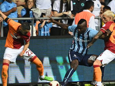 Galatasaray şampiyonluğa adım adım: Adana Demirspor'u üç golle geçti