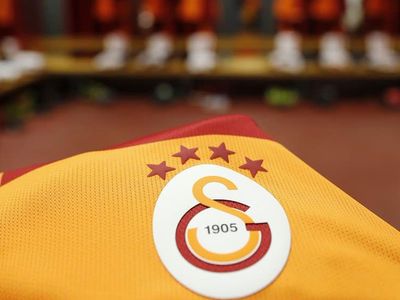 Galatasaray, şampiyonluk için transferde hız kesmiyor