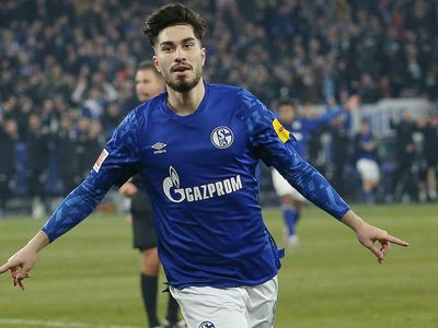 Galatasaray Schalke Oyuncusu Suat Serdar’ı Kadrosuna Katıyor