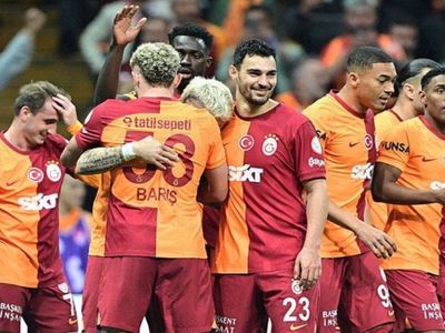 Galatasaray Sivasspor maçında tartışılan penaltı pozisyonu: Eski hakemler son noktayı koydu
