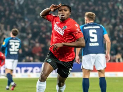 Galatasaray sol bekine kavuştu: Yeni transfer Derrick Köhn İstanbul’a geldi