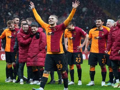 Galatasaray sol gösterip sağ vurdu: Paredes beklenirken Fred geliyor