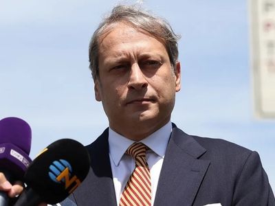 Galatasaray Spor Kulübü Başkanı Burak Elmas, ibra edilmemesi ve başkanlık seçimi hakkında ilk kez konuştu