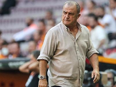 Galatasaray Teknik Direktörü Fatih Terim Hastaneye Kaldırıldı!