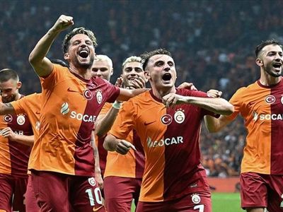 Galatasaray zorlandı ama üzmedi: Mertens’in muhteşem golü turu getirdi