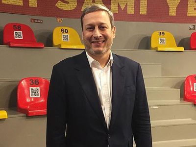 Galatasaray'da Burak Elmas Seçime Hazırlanıyor