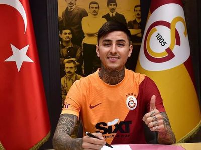 Galatasaray'a büyük umutlarla transfer olan Erick Pulgar'ın yeşil sahalarda olmaması eleştiri konusu oldu!