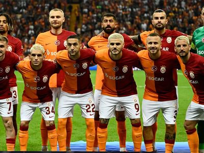Galatasaray’da ayrılık kararı! O ismin bileti kesildi