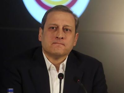 Galatasaray'da Burak Elmas'ın ibra edilmemiş olması sonrası kulüpte dengeler değişti!