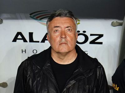 Galatasaray'da Domenec Torrent, derbide Fenerbahçe'ye karşı aldıkları mağlubiyetin ardından buradan projeye inanç yoksa yapabileceği bir şeyin olmadığını söyledi