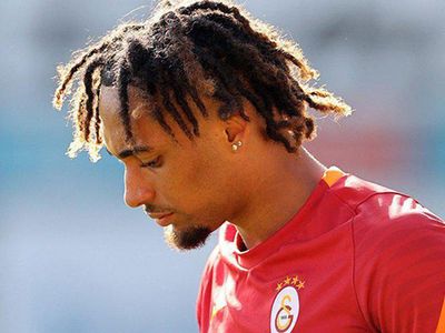 Galatasaray'da kadro dışı kalan Sacha Boey'in transferinde pürüz çıktı! Oyuncunun istekleri yönetimin tepkisini çekti