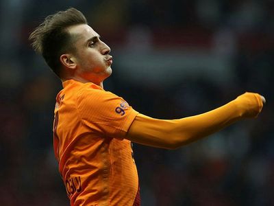 Galatasaray’da Kerem Aktürkoğlu’nun sosyal medyada yaptığı paylaşım sosyal medyayı birbirine kattı. Kerem Aktürkoğlu teşekkür ettiği paylaşımında takıma veda mı etti?