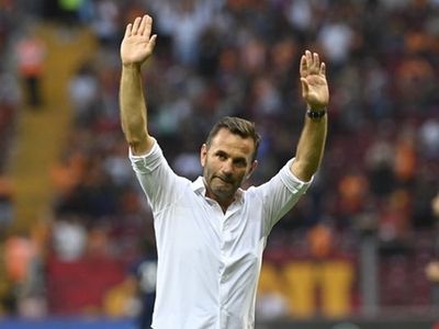 Galatasaray'da Okan Buruk Kasımpaşa ile oynanan hazırlık maçının ardından merakla beklenen transferler hakkında açıklamalarda bulundu