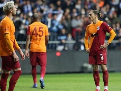 Galatasaray'da seçim heyecanı devam ederken takım içinde büyük problemler ortaya çıktı!
