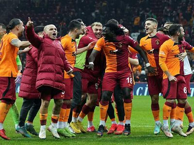 Galatasaray’da sürpriz ayrılık: Süper Lig’den talibi çıktı