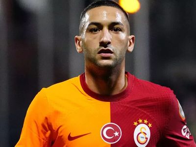 Galatasaray'da Ziyech'e yol gözüktü: Takımdan ayrılırsa para kasada kalacak