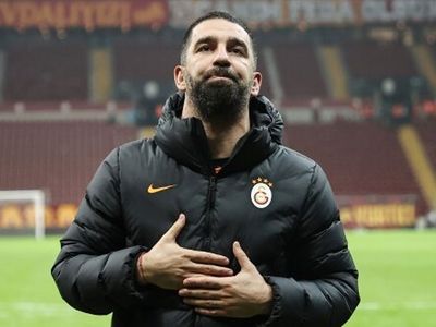 Galatasaray'ın, Barcelona maçı öncesinde Arda Turan hakkında kulüpten açıklama geldi!