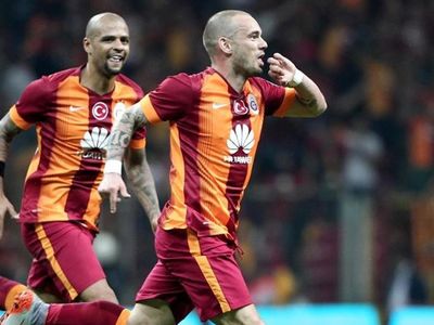 Galatasaray'ın eski futbolcusu dünyada ilki yaşayacak: Duyanlar kulaklarına inanamadı