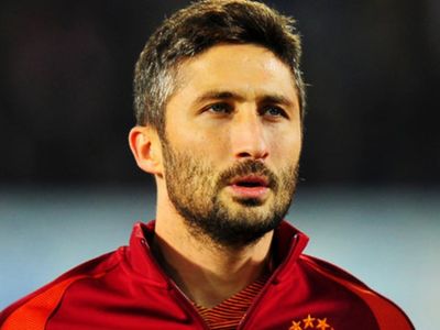 Galatasaray’ın eski kaptanı Sabri Sarıoğlu, yıllar sonra Fatih Terim’e karşı yaşadığı kırgınlığı anlattı! Futbolu bırakma nedenlerinden biri olduğunu söyledi