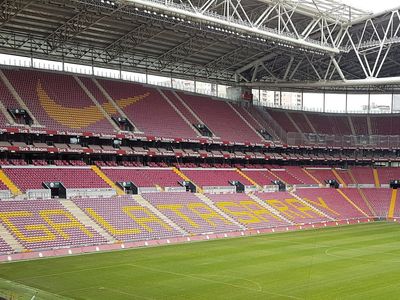 Galatasaray'ın Marsilya Maçı Öncesinde Fransız Gazeteciden Tepki Çeken Hareket Geldi!