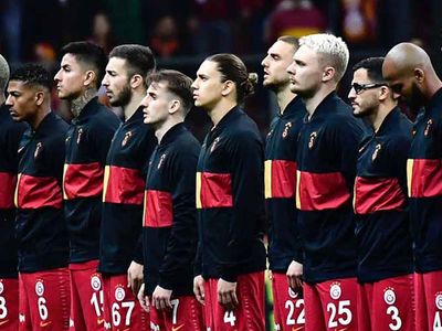 Galatasaray'ın Süper Lig'de Yeni Malatyaspor ile oynadığı maçın ardından takımın yaş ortalaması tepki çekti!