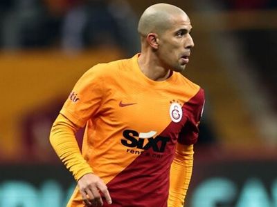 Galatasaraylı Sofiane Feghouli, Cezayir Milli Takım'ında sakatlandı!